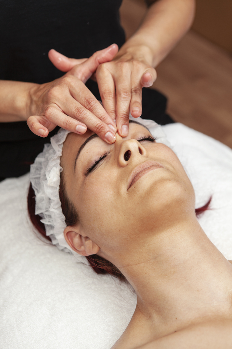 imagen no+kilos detalle masaje facial