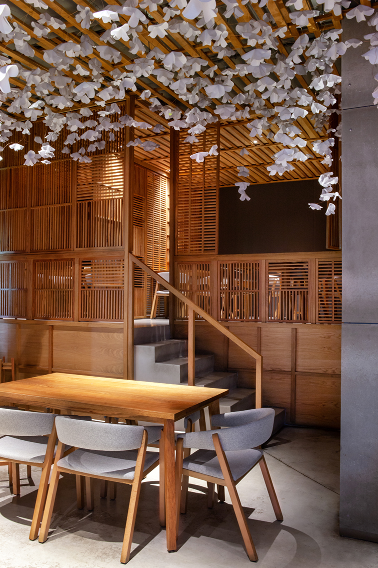 imagen de interiores de restaurante nozomi